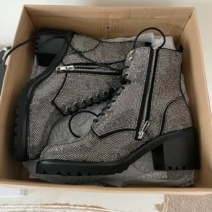 Steve Madden Boots